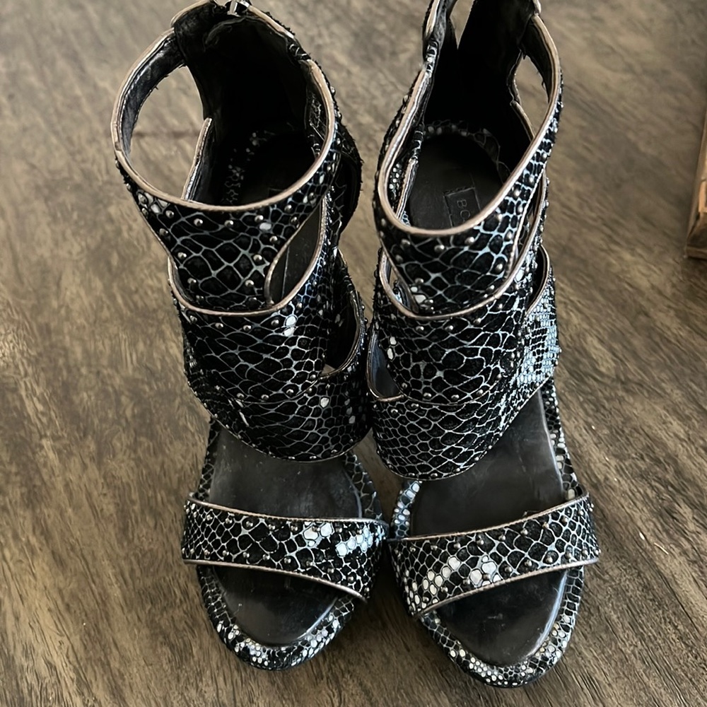 BCBG MAXAZRIA Faux snake studded strapped heal